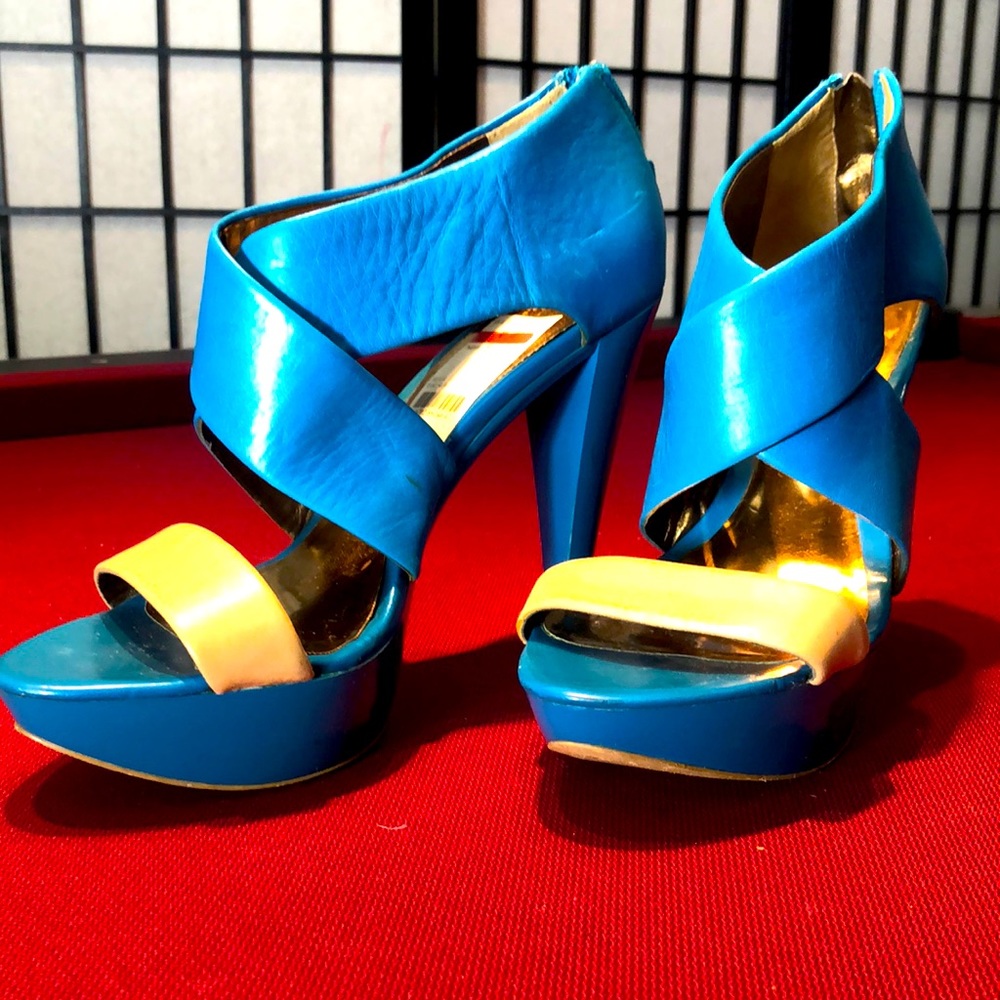 Carlos Santana Platform Sandals